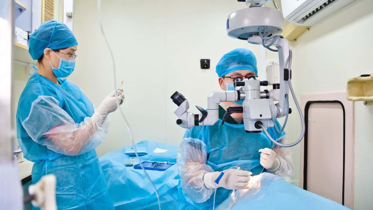 Katarakt Ameliyatı Sonrası İyileşme Süreci Ne Kadar Sürer?
