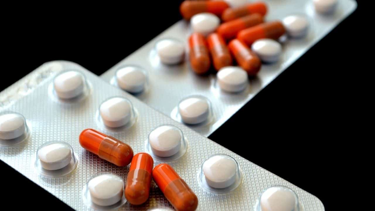 Kuvvetli Ağrı Kesiciler ve Yan Etkileri: Hangi İlaçları Tercih Etmelisiniz?
