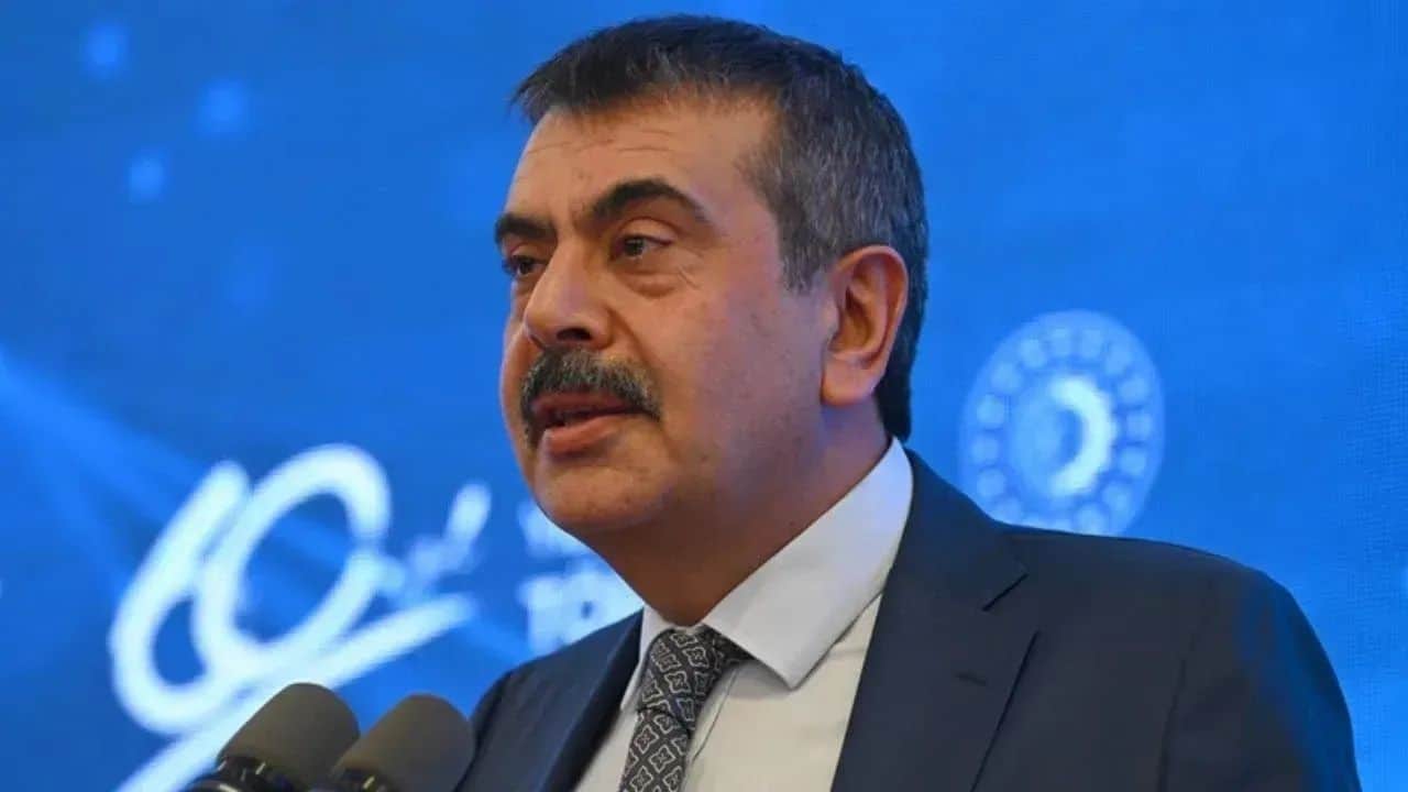 Milli Eğitim Bakanı Tekin: Vatanseverlik ve Toplumsal Değerler Eğitimin Temel Taşı