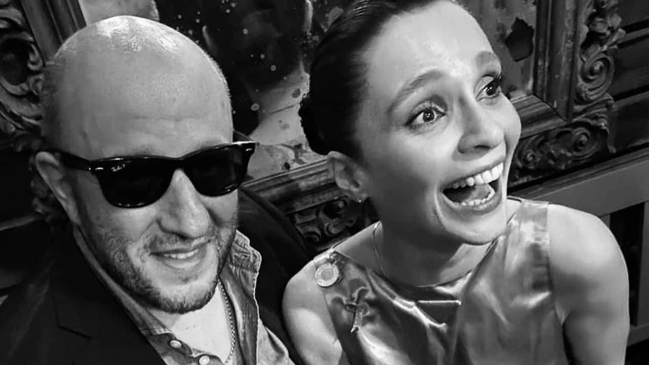 Serkan Keskin ve Meriç Aral’ın Düğününden İlk Kareler: Göz Kamaştırıcı Anlar Sosyal Medyada