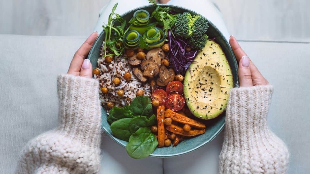 Vegan Beslenme Bağırsak Kanserine Neden Olabilir: Japon Araştırmalarının Şaşırtıcı Bulguları