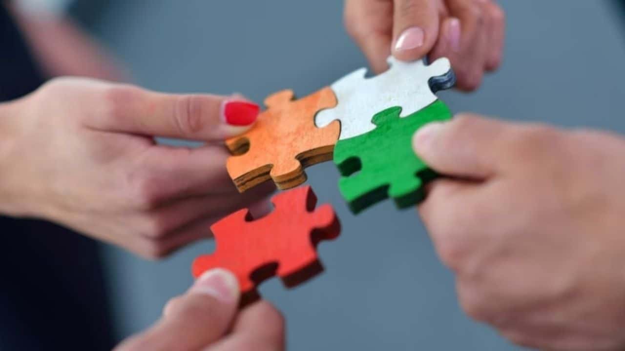 Cinnet Geçirme ve İş Yerinde Takım Oluşturma Becerileri