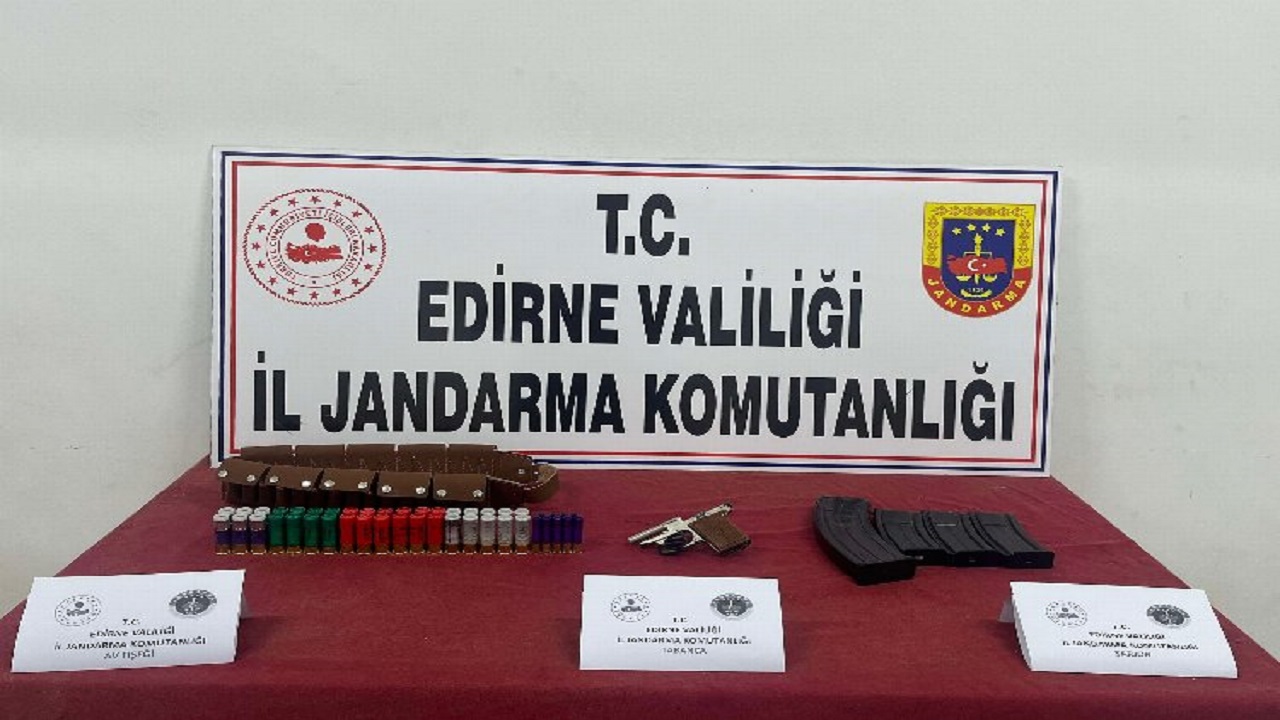 İpsala Jandarma Operasyonu: Silah ve Mühimmat Bulundu