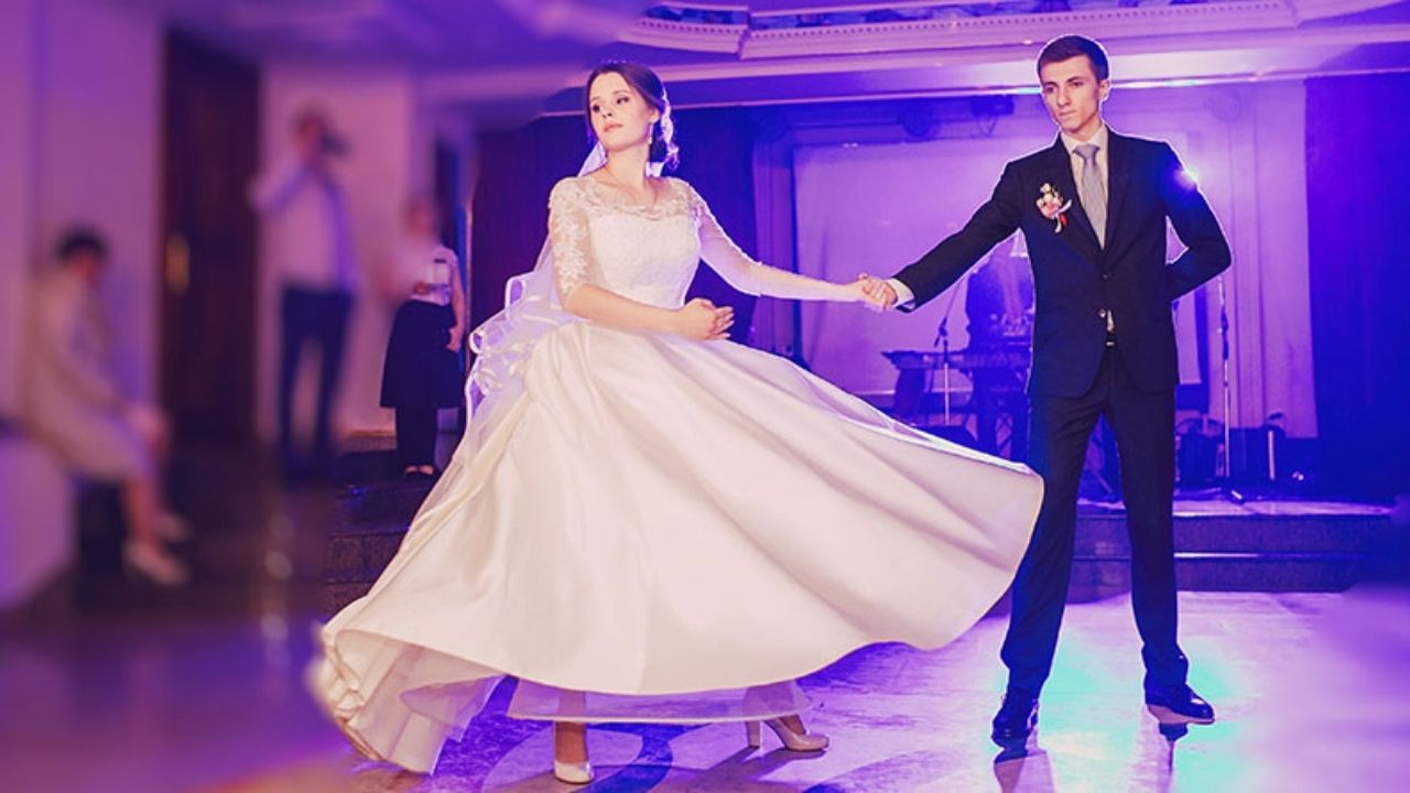 Evlilikte Birlikte Dans Etme