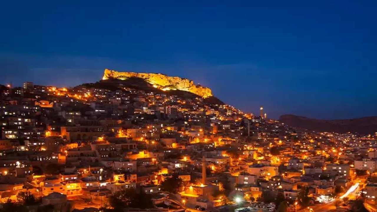 mardin-ili-ve-ilceleri-tarih-kultur-ve-ekonomiyle-dolu-detayli-rehber.jpg