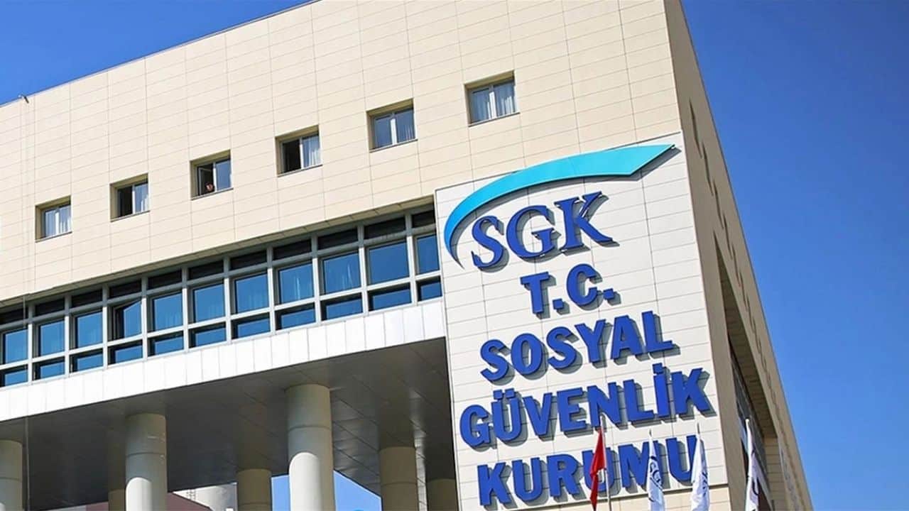SGK’dan Dolandırıcılara Karşı Uyarı: IBAN Numaralı SMS’lere İtibar Edilmemeli