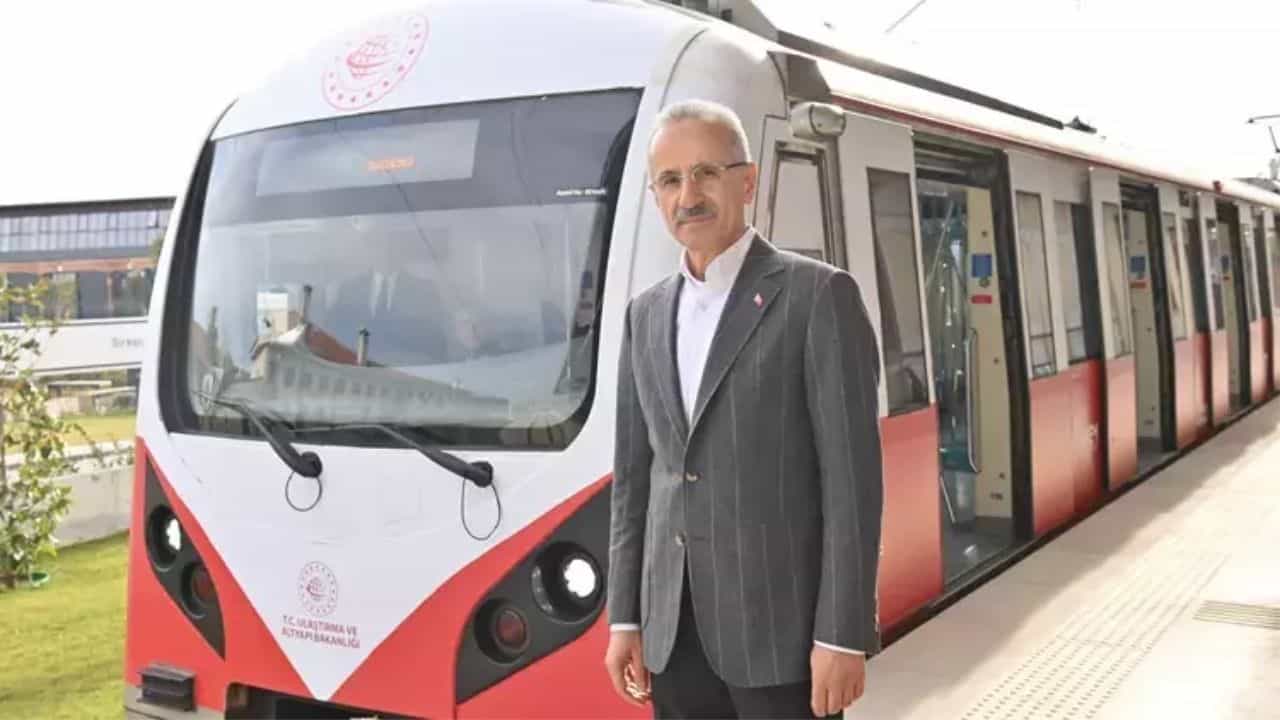 Bakan Uraloğlu’ndan Cumhuriyet Bayramı’na Özel Ücretsiz Ulaşım Duyurusu
