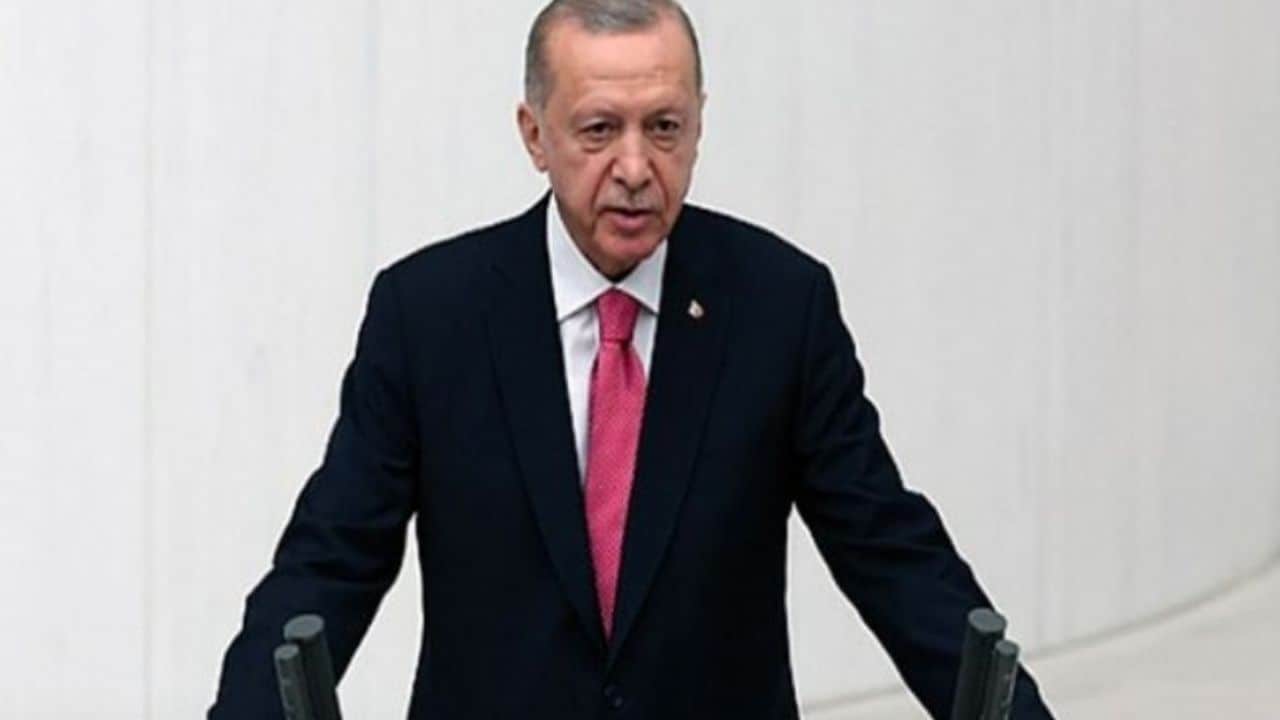 Erdoğan’dan Siyasi Yumuşama ve Güvenlik Vurgusu: Yeni Anayasa Çağrısı