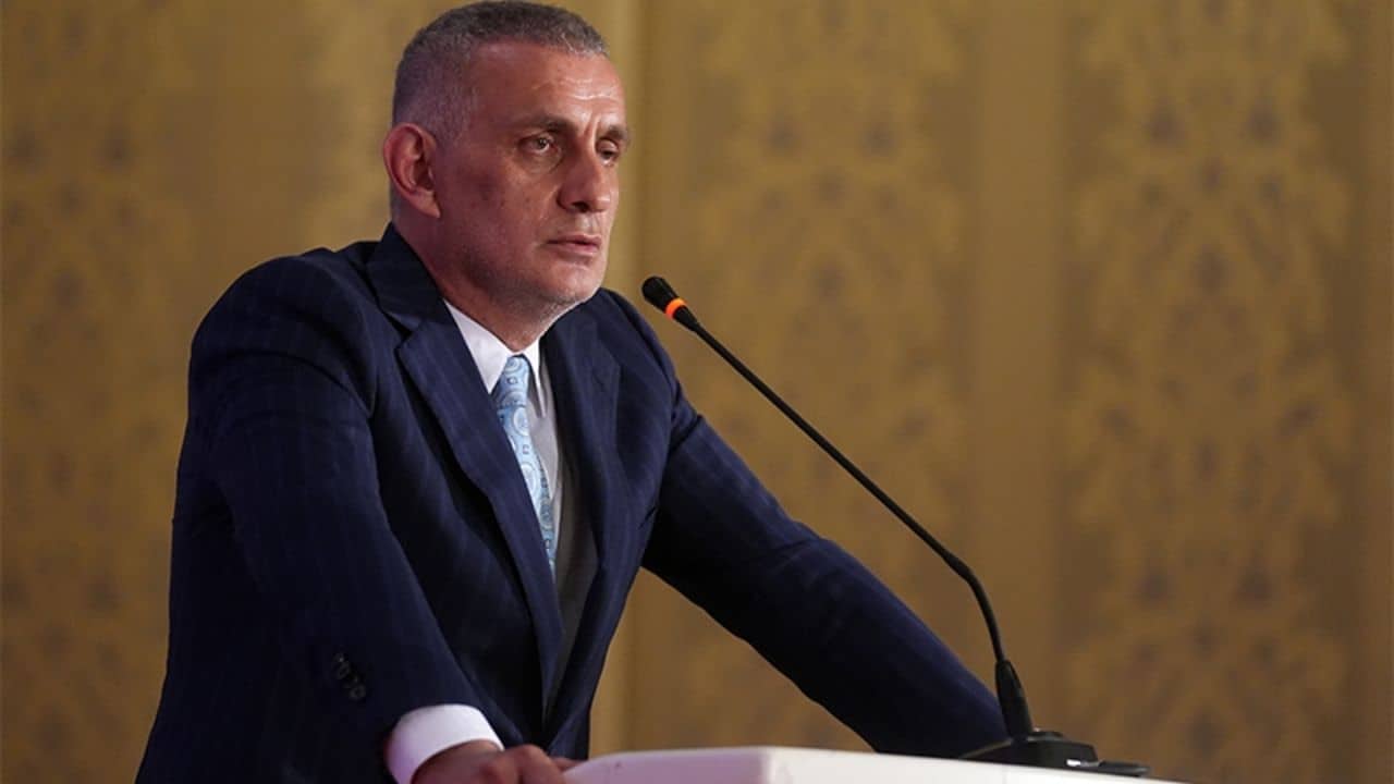 İbrahim Hacıosmanoğlu’ndan Türk Futboluna Yeni Vizyon: Yabancı Hakemlere Güvenmeli Miyiz?