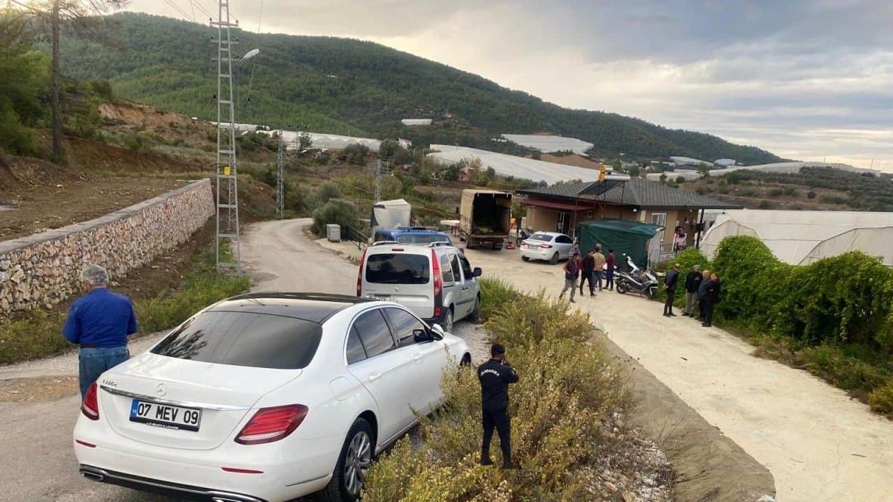 Antalya Alanya’da Muz Serasında İş Kazası: 2 Ölü, 2 Yaralı