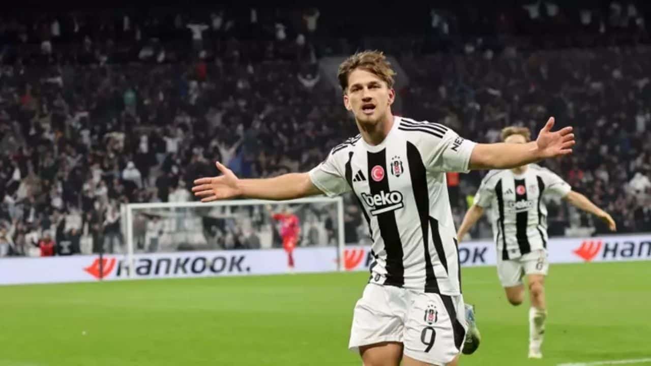 Beşiktaş Teknik Direktörü van Bronckhorst’un Başakşehir Maçı Öncesi Semih Kılıçsoy Kararı!