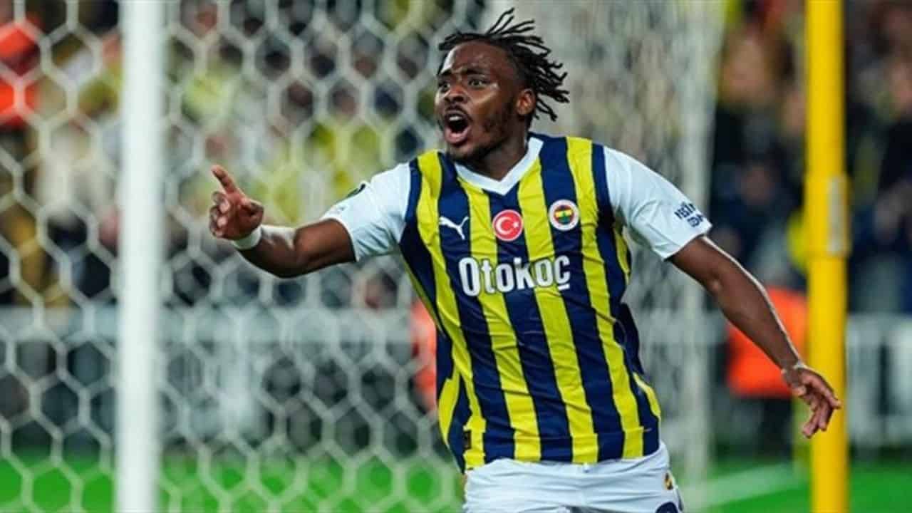 Fenerbahçe’nin Sağ Bekinde Önemli Bir Dönüm Noktası: Bright Osayi-Samuel’in 100. Maçı