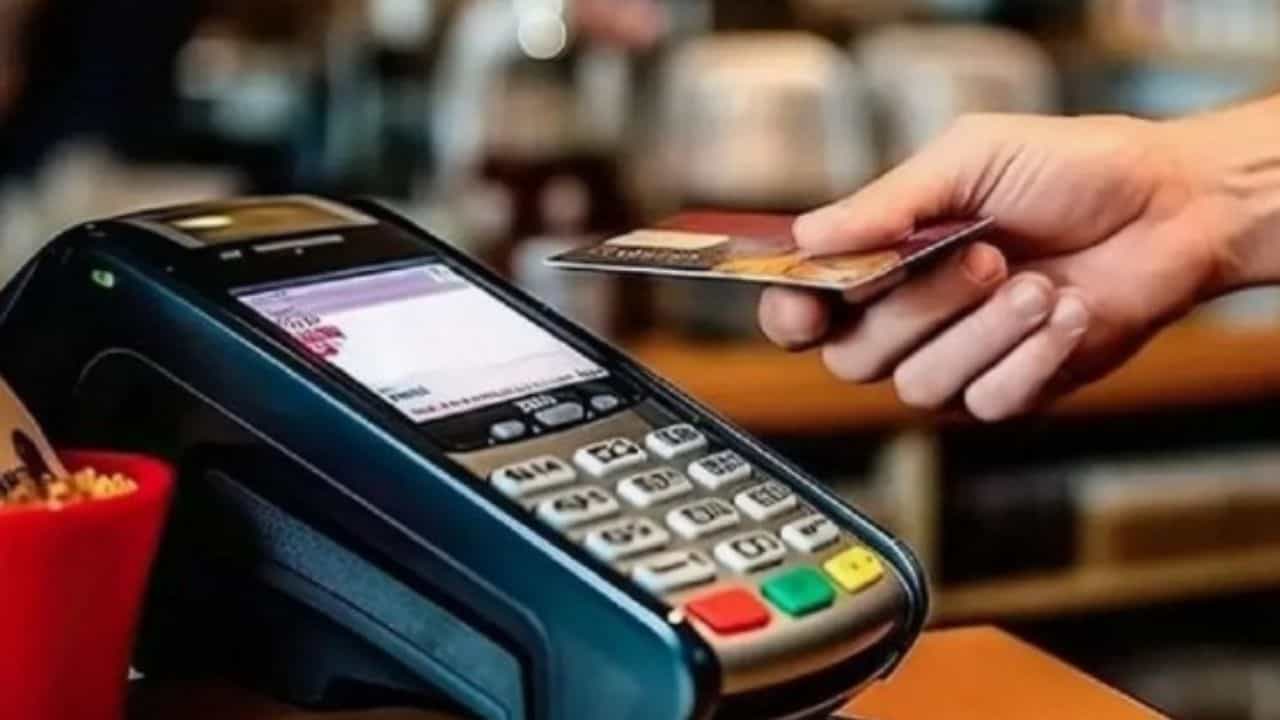POS Cihazı Zorunluluğu Ertelendi: Yeni Tarih 2025