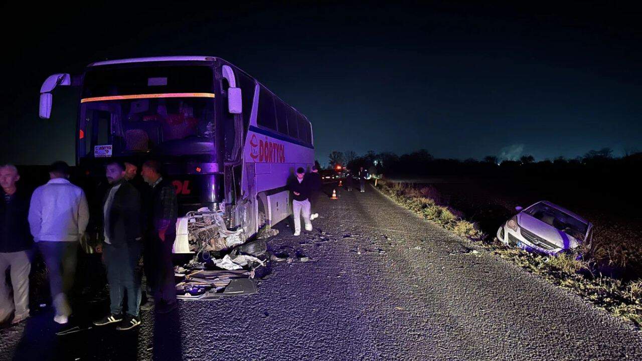 Tekirdağ’da Trafik Kazası: Otomobil ile Otobüs Çarpıştı, 2 Yaralı