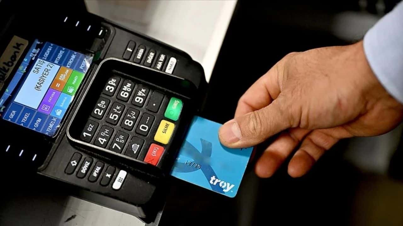 1 Ocak’tan İtibaren Geçerli Olacak Kredi Kartı Limit Düşürülmesi Hakkında Bilinmesi Gerekenler