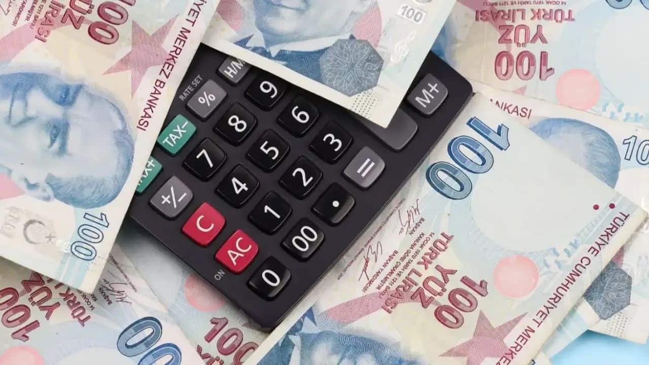 2025 Ocak Maaş Zamları: Memur ve Emekliler İçin Ne Kadar Artış Olacak?