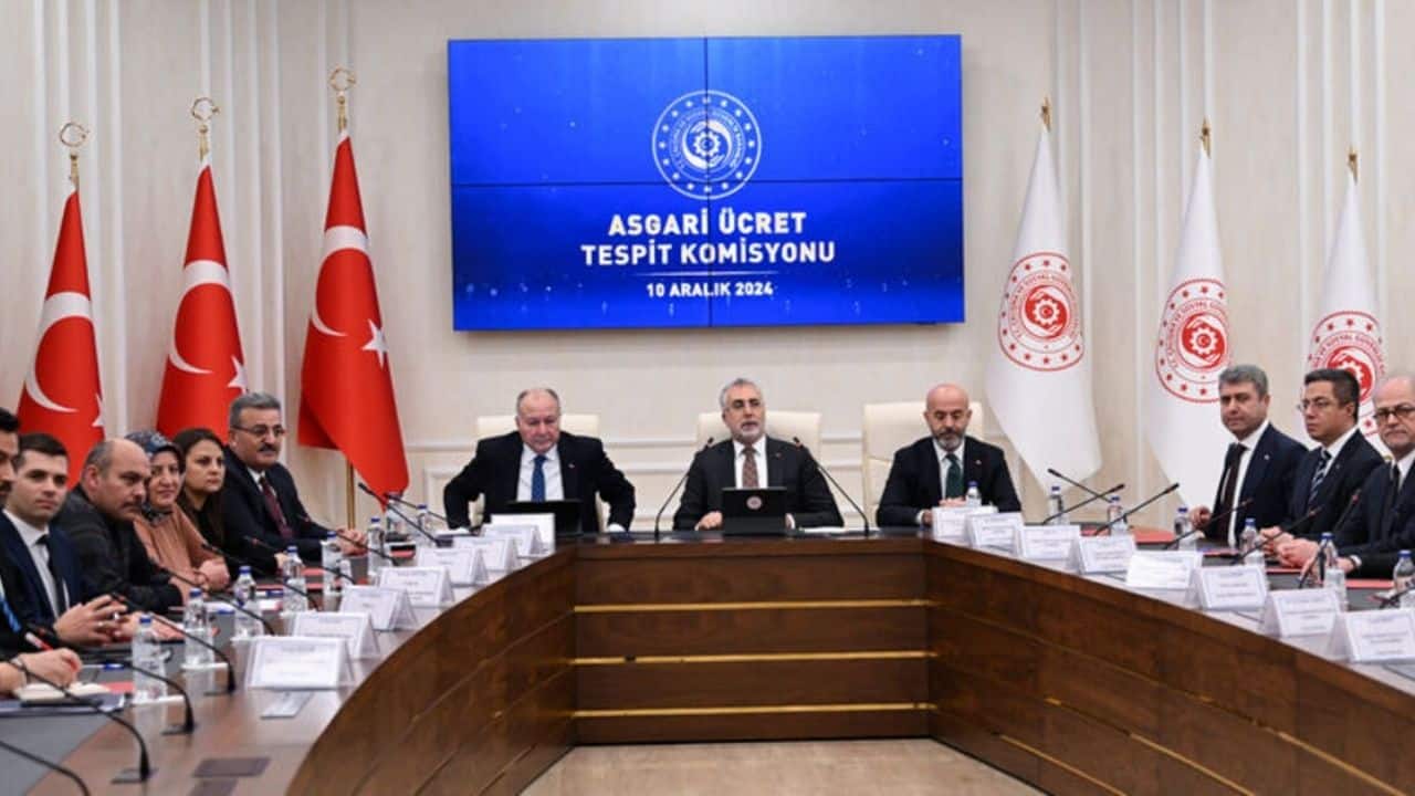 Asgari Ücret Nasıl Belirleniyor? 2025 İçin Komisyon Ne Zaman Toplanacak?