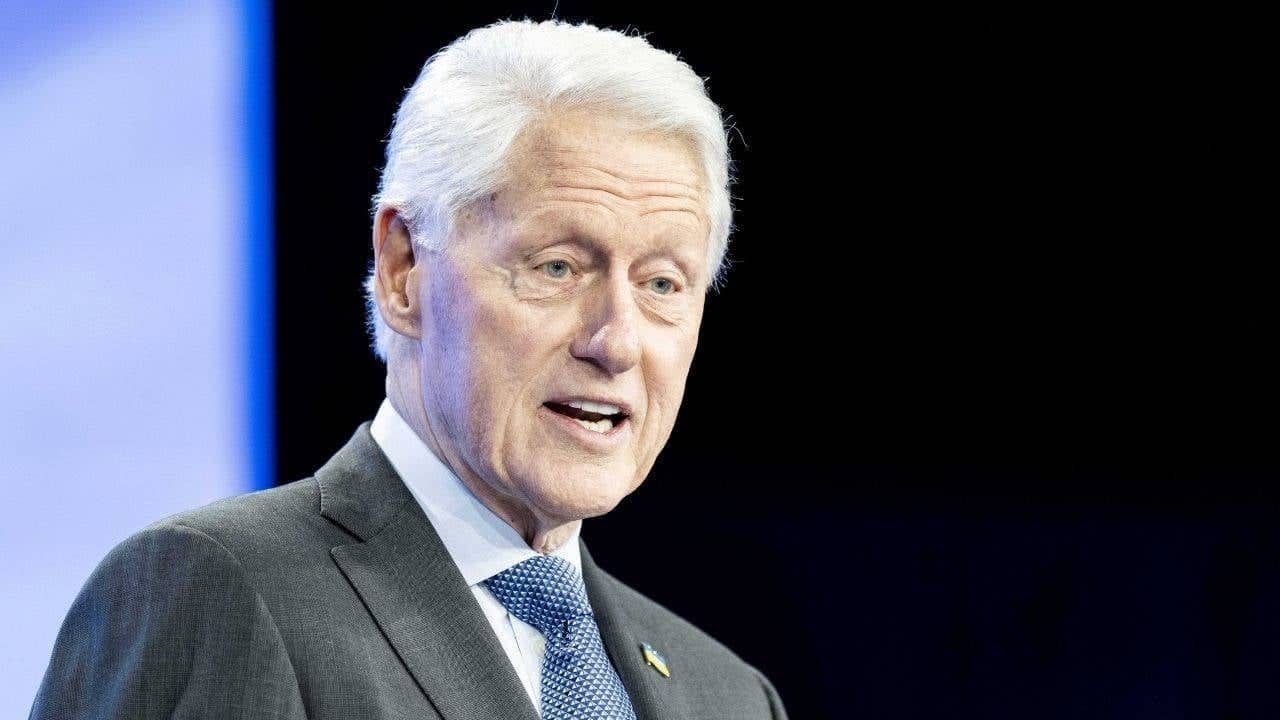Bill Clinton Yüksek Ateş Nedeniyle Hastaneye Kaldırıldı: Durumu İyi
