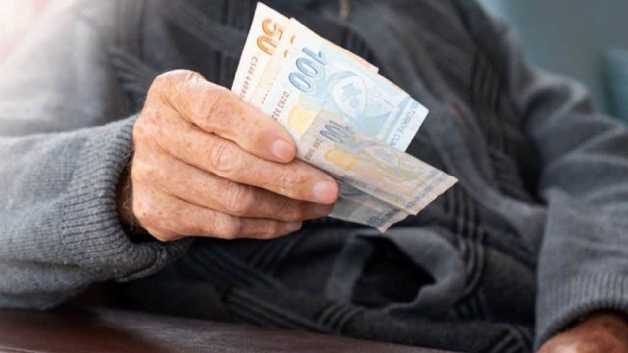 Emekliler İçin Yeni Teklif: Sağlık Masraflarından Tamamen Muaf Olacaklar mı?