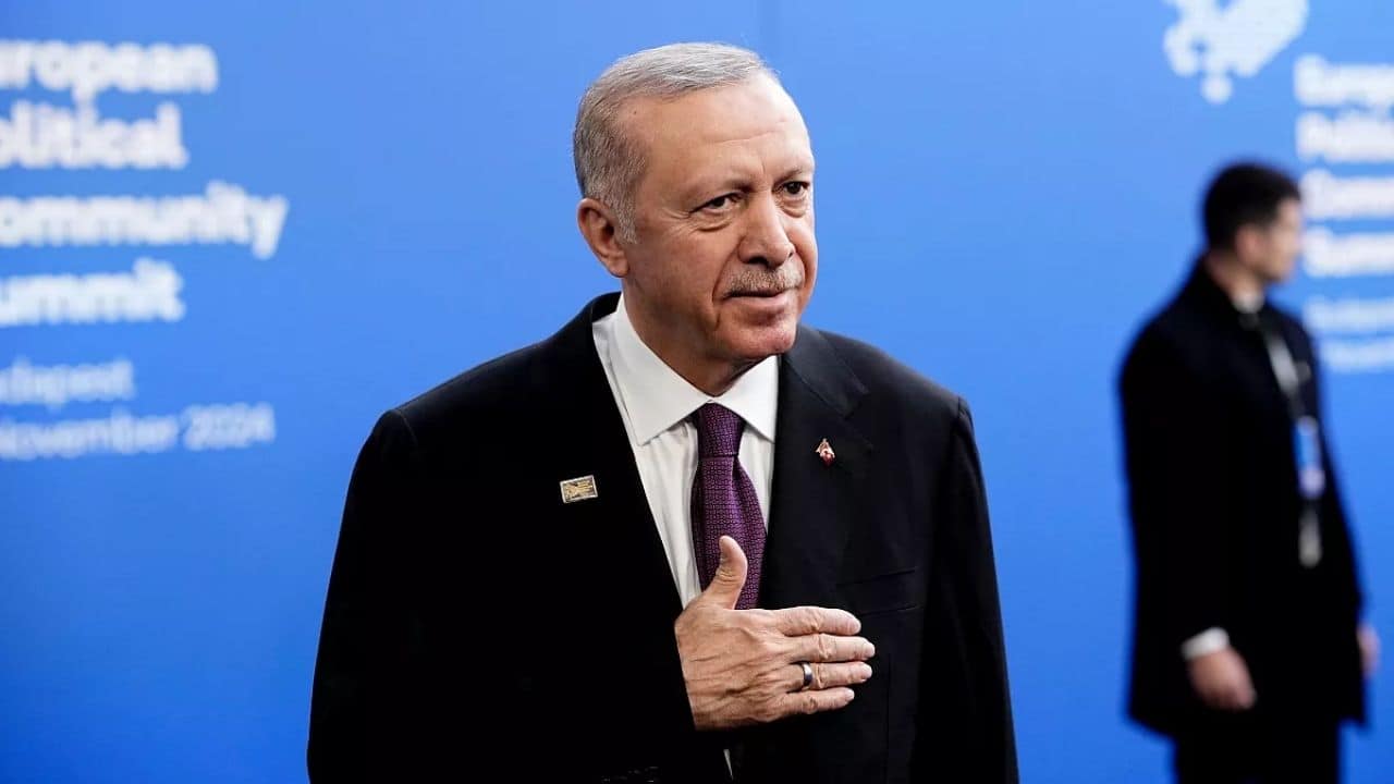 Erdoğan: Faiz İnecek, Enflasyon da Düşecek – 2025 Hedefleri Açıklandı
