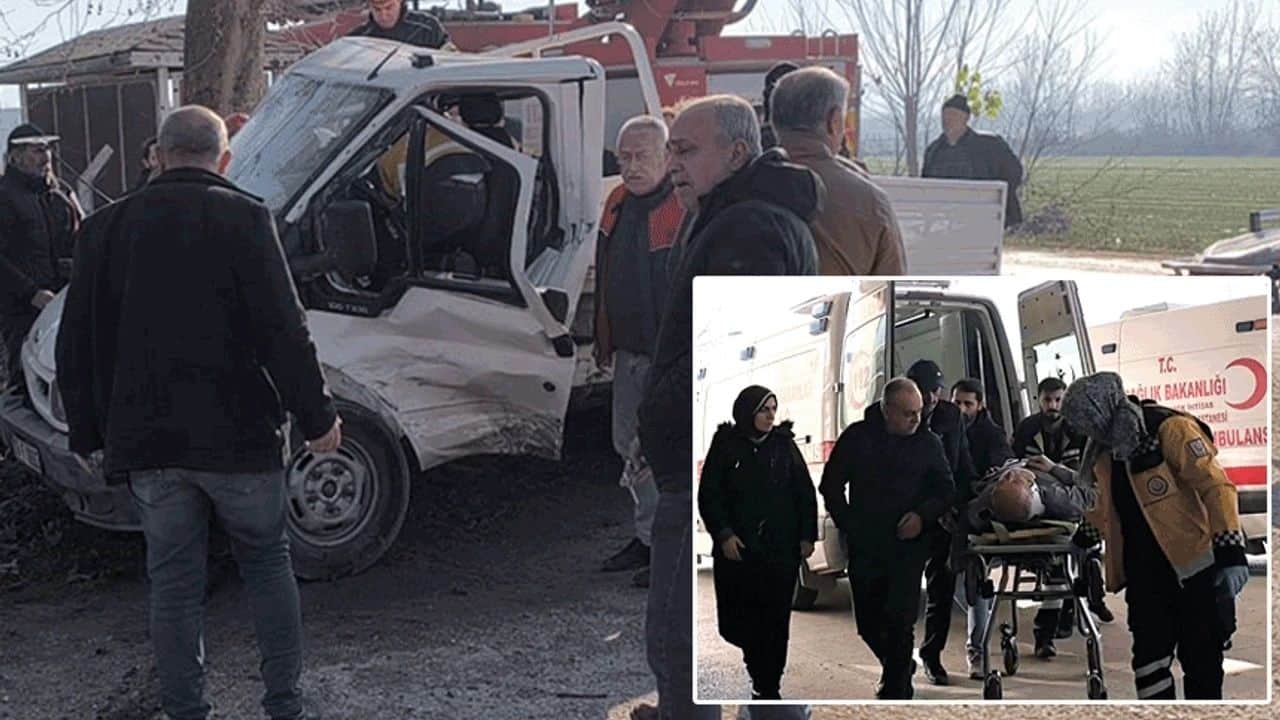 Eskişehir Plakalı Otomobil İle Kamyonet Çarpıştı: Yaralılar Var!