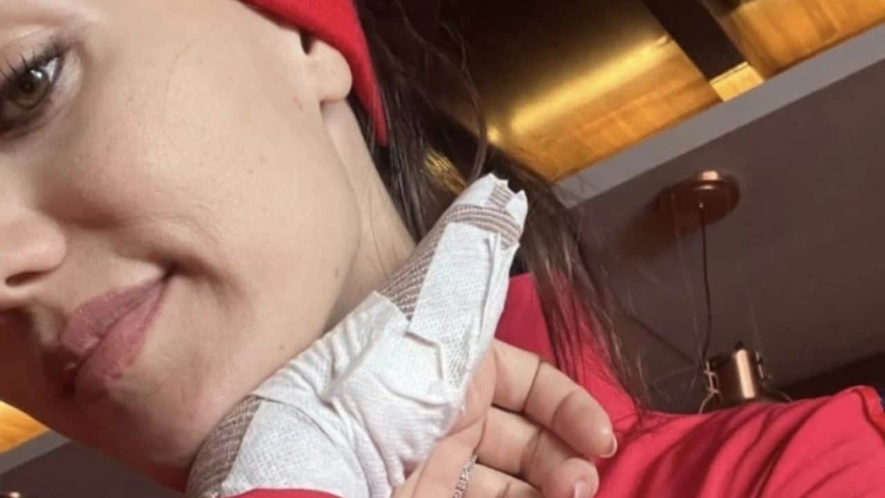 Fahriye Evcen Kayak Yaparken Kaza Yaptı: Kaza Nasıl Gerçekleşti?