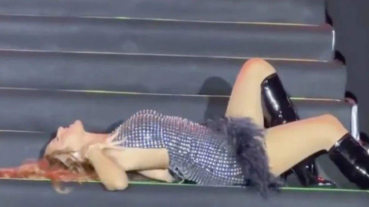 Hadise’nin Dans Şovu İstanbul’da Neden Büyük Bir Etki Yaratı?