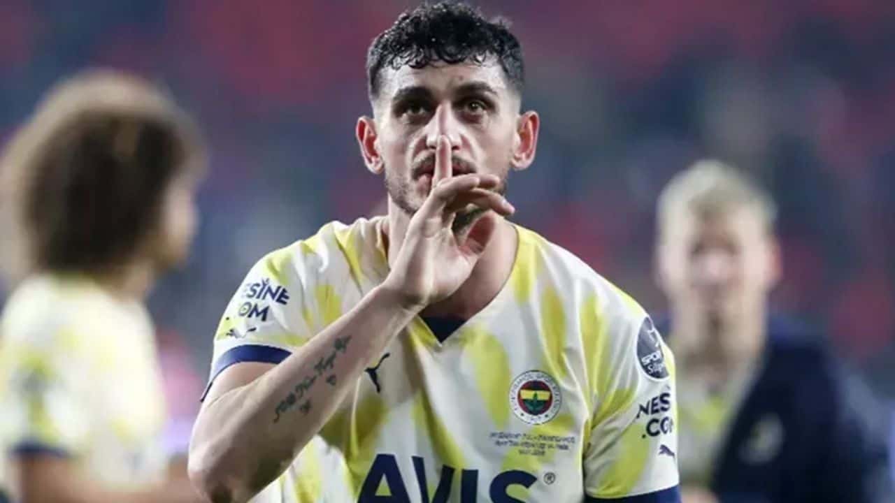 Fenerbahçe’de Samet Akaydin’in Durumu: Mental Olarak Çöktü mü?