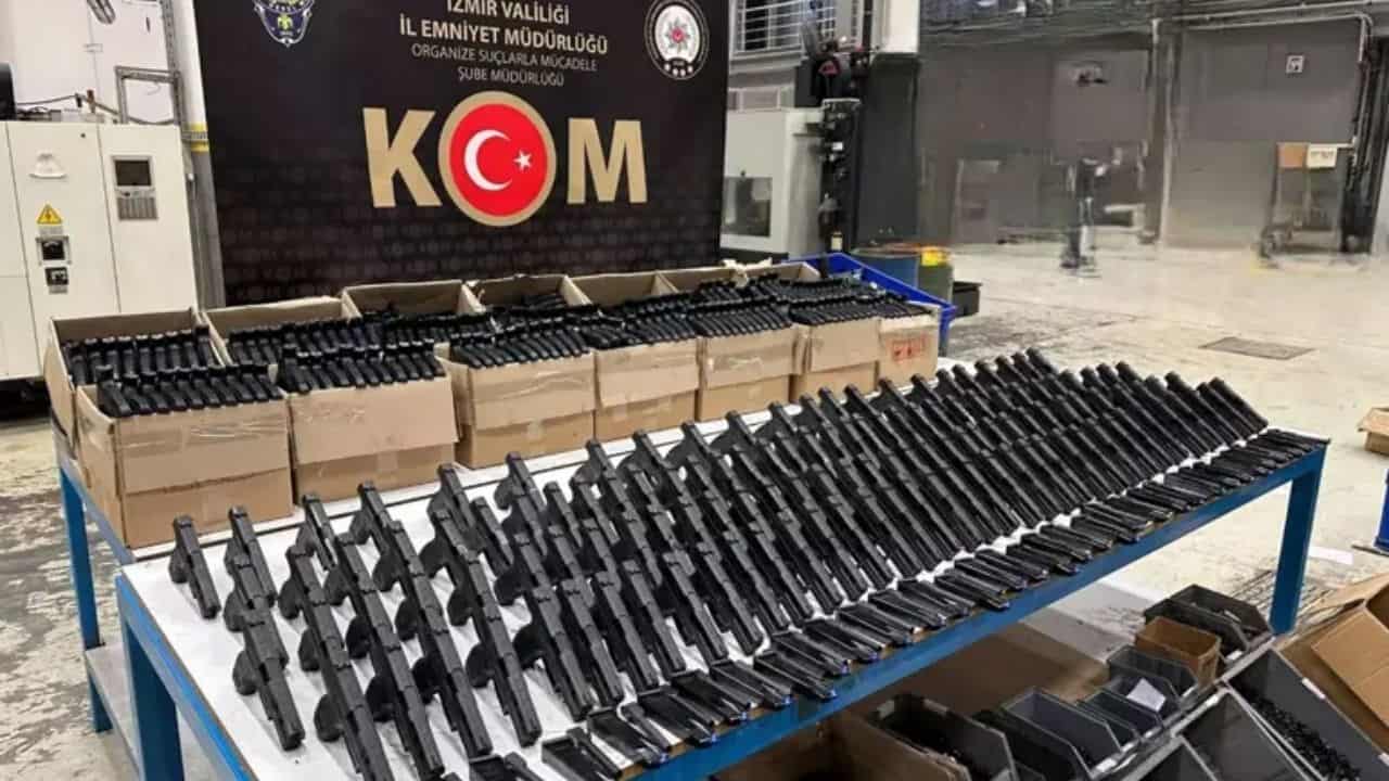 İzmir’de Yasa Dışı Silah İmalatına Operasyon: 2 Tutuklama