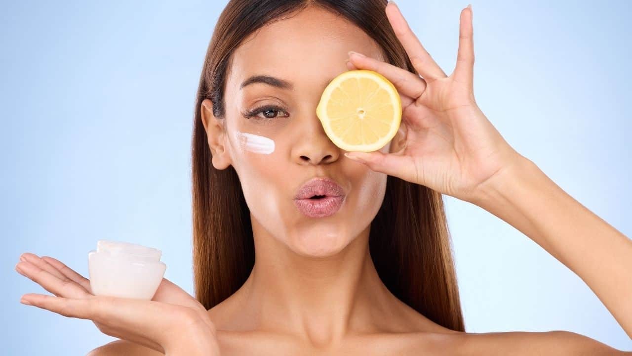Limonun Cilde Faydaları: Limonlu Cilt Bakımının Sırları Neler?