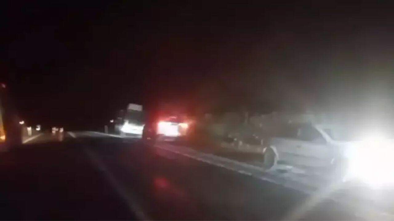 Mardin’de Yolcu Minibüsü ve Hafif Ticari Araç Çarpıştı: Yaralılar Var mı?