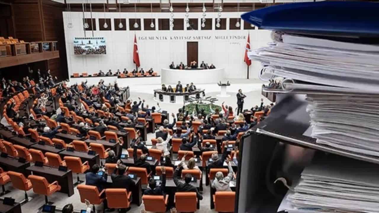 Memurların Görevden Uzaklaştırılma Şartları Değişti: Yeni Düzenlemeler