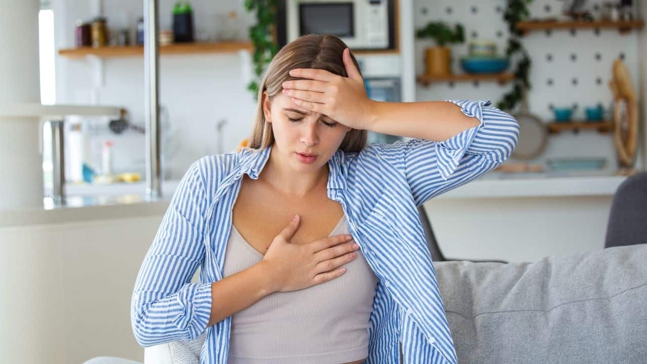Mide Bulantısı Nedir? Neden Olur ve Nasıl Geçer?