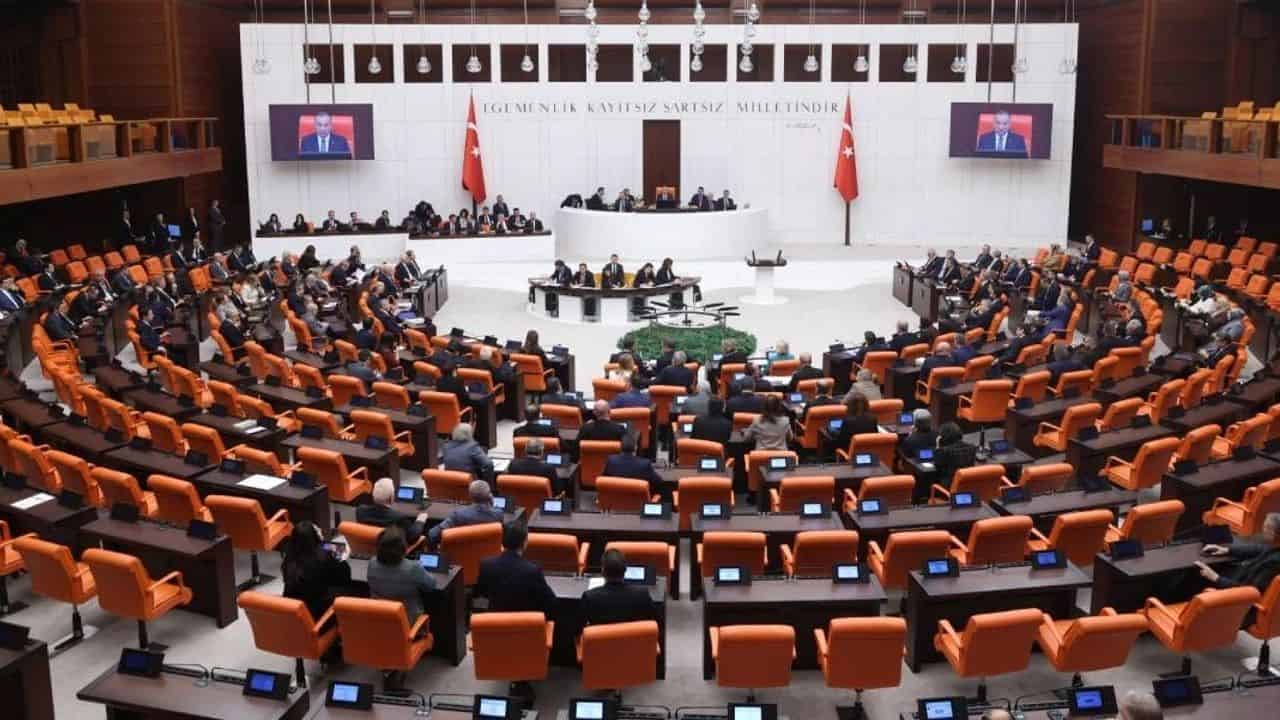 SAADET-Gelecek Grubu 2025 Bütçesi’ne Muhalefet Şerhi: Sezai Karakoç’un Şiiriyle Tepki