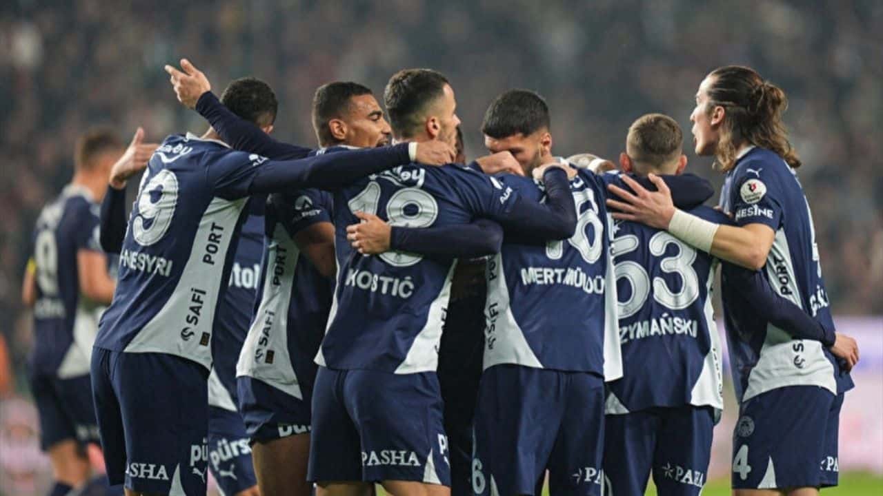 Fenerbahçe Konyaspor’u 3-2 Mağlup Ederek Önemli Bir Galibiyet Aldı – Maç Özeti ve Detaylar