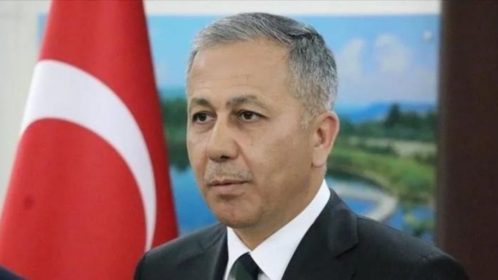 İçişleri bakanı yerlikaya 81 bin suriyeli gönüllü olarak Ülkesine döndü