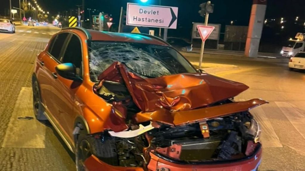 mersin'de trafik kazasında 2 kişi hayatını kaybetti