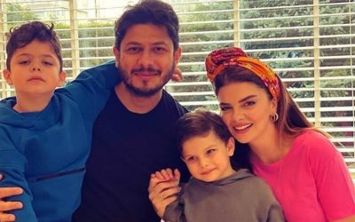 Pelin Karahan’dan Şaşırtan İtiraf: Eşi Yan Masadaki Kadından Sosyal Medya Mesajı Aldı!