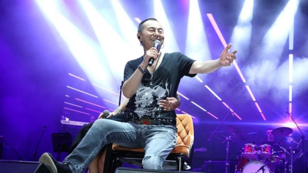  serdar ortaç, lara’nın sözlerini yorumladı “hastayım, tedavi olmam gerek”