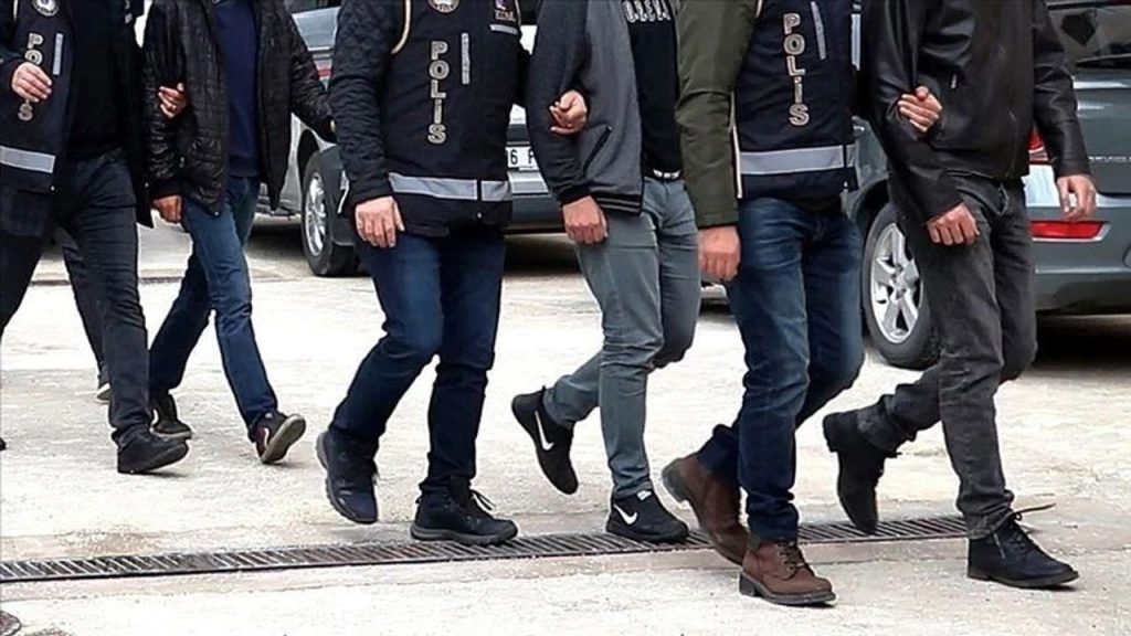 fetÖ'ye yönelik kıskaç 37 operasyonu 93 Şüpheli yakalandı