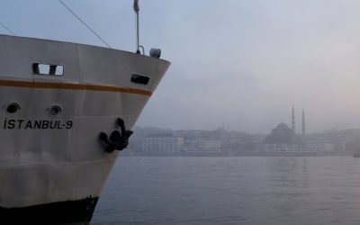 İstanbul Boğazı’nda Gemi Trafiği Durdu, Şehir Hatları İptal Ediyor