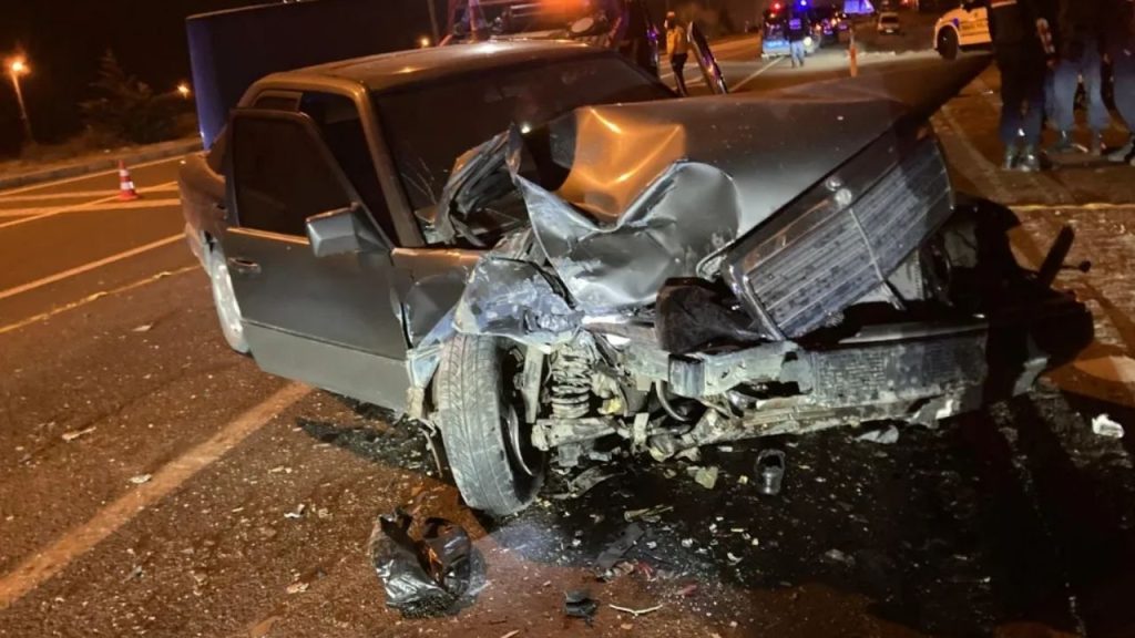 kayseri'de korkunç trafik kazası 1 Çocuk hayatını kaybetti, 1 yaralı