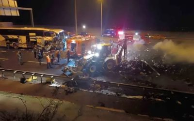 TAG Otoyolu’nda Feci Kaza: Araçlar Alev Topuna Döndü, 1 Ölü, 19 Yaralı