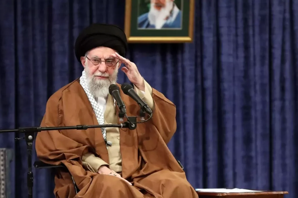 iran askeri komutanlarindan nukleer silah cagrisi 18354595 816 amp.jpg