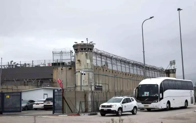 İsrail, Filistinli tutukluların serbest bırakılmasını erteledi