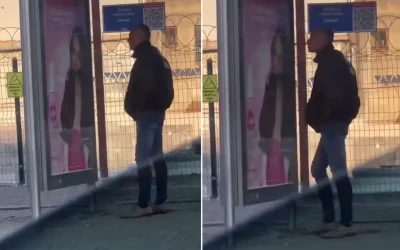 Panodaki Kadını Öptü, Bekleyenler Şaşkına Döndü