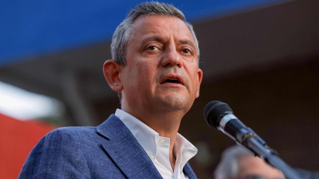 Özgür Özel, Mansur Yavaş'ın adaylık açıklamasına ilginç bir yanıt verdi