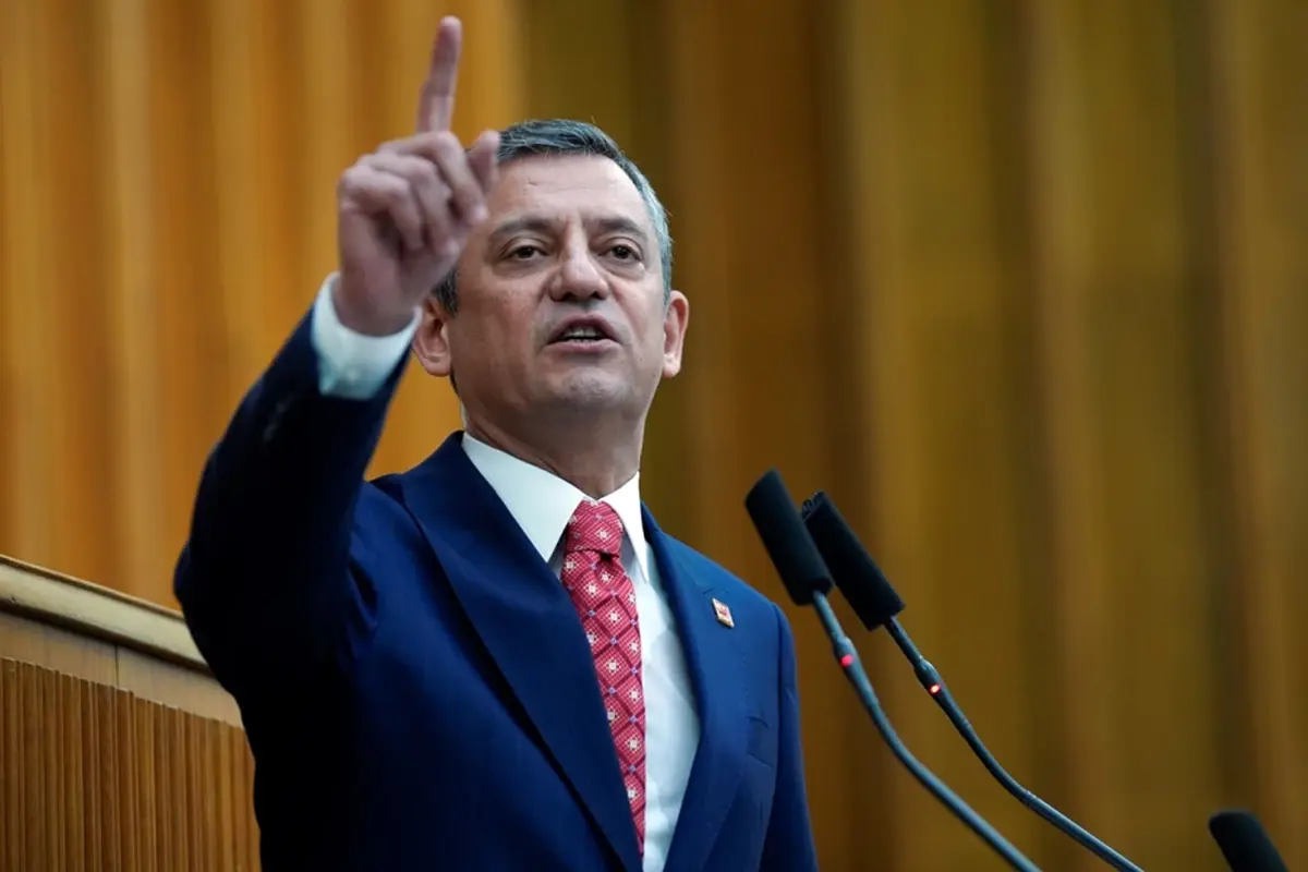 chp-lideri-ozgur-ozel-imamoglu-nun-diplomasiyla-18458440_473_amp.jpg