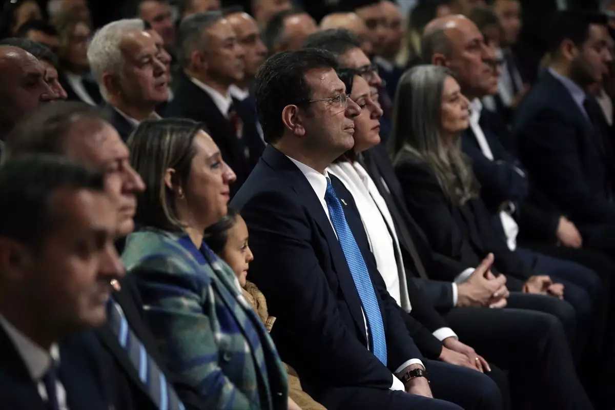 imamoglu-nun-adayligi-tehlikeye-girdi-chp-nin-18458499_3052_amp.jpg