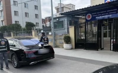 Kadın sürücüye çakarlı araç kullanımı maliyetli oldu